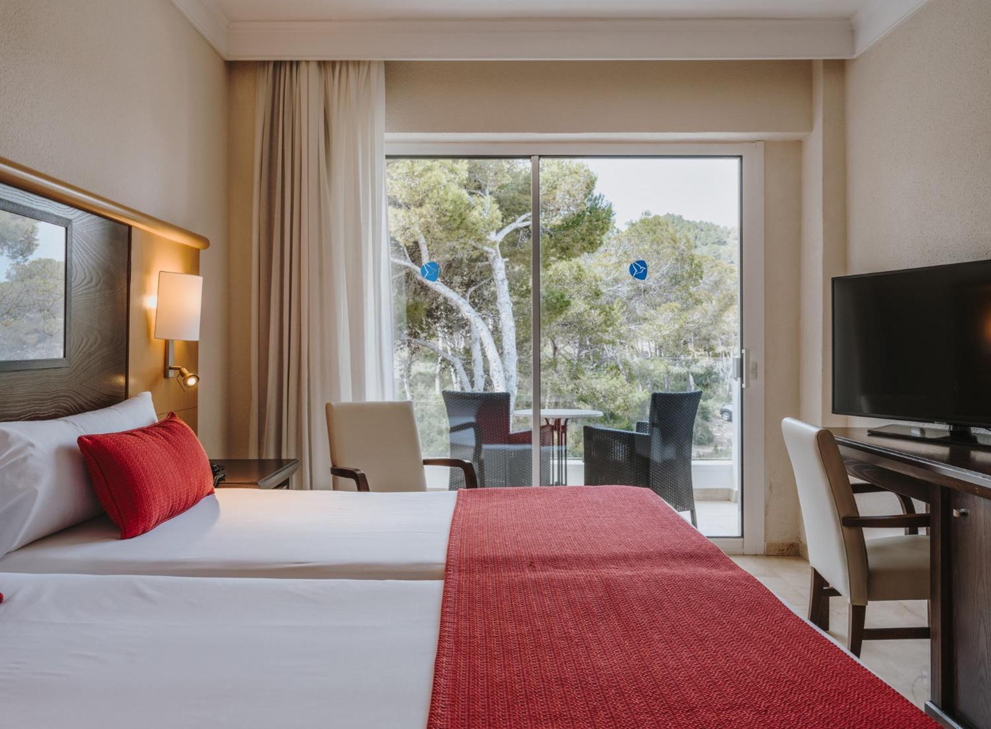 Grupotel Aguait Resort & Spa - Adults Only Cala Ratjada  Exterior photo