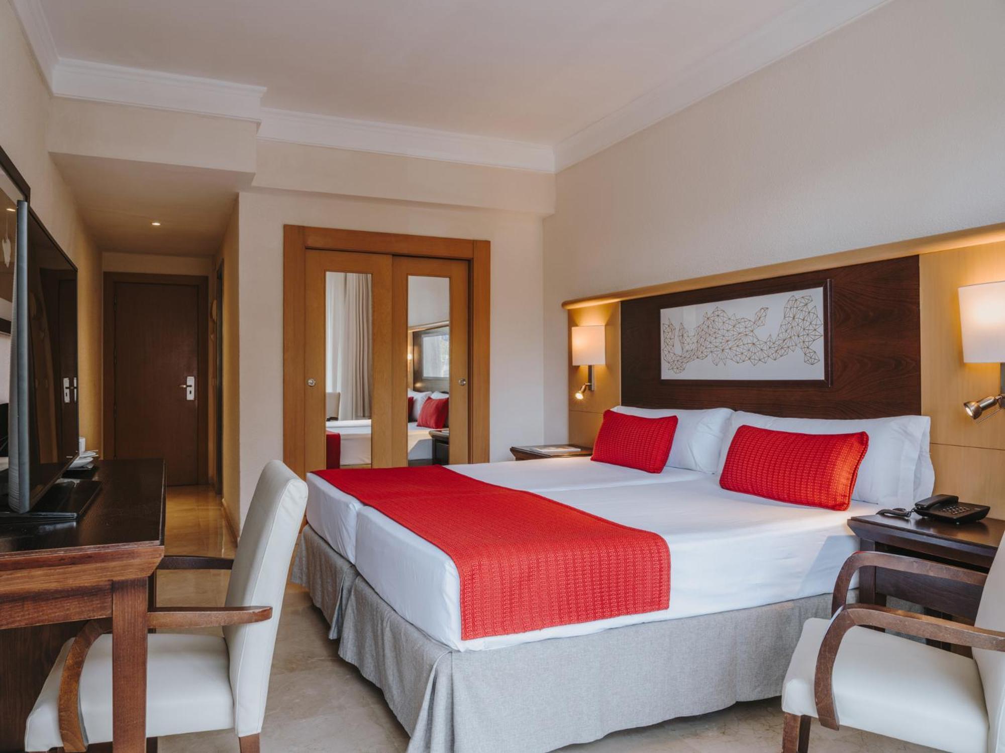 Grupotel Aguait Resort & Spa - Adults Only Cala Ratjada  Exterior photo